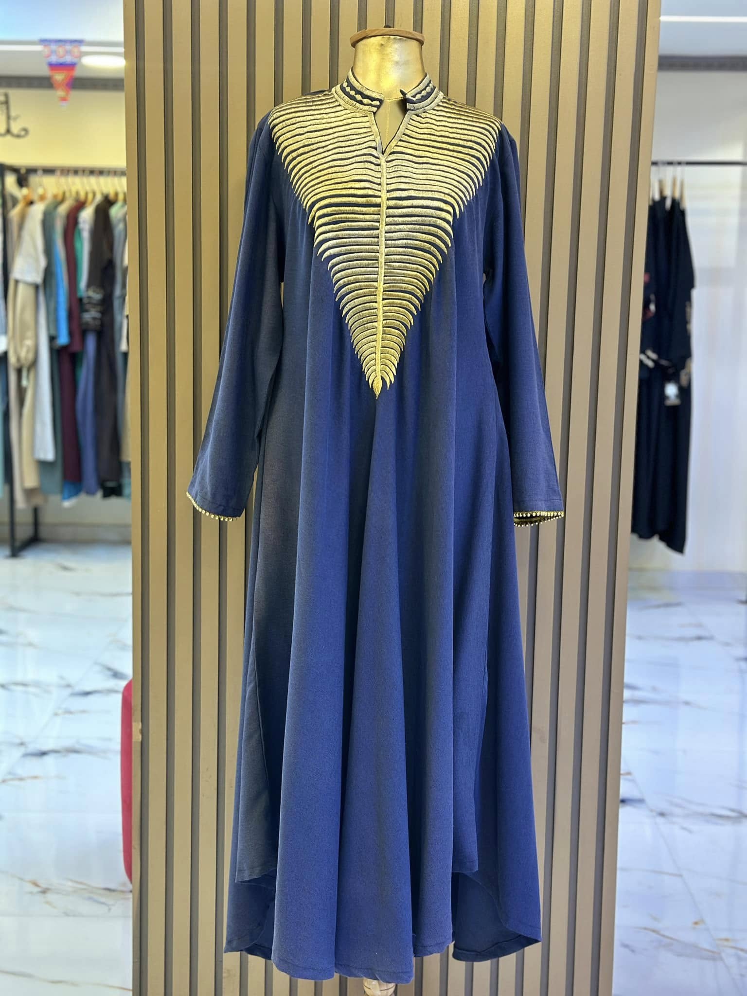 Selected Variant Image